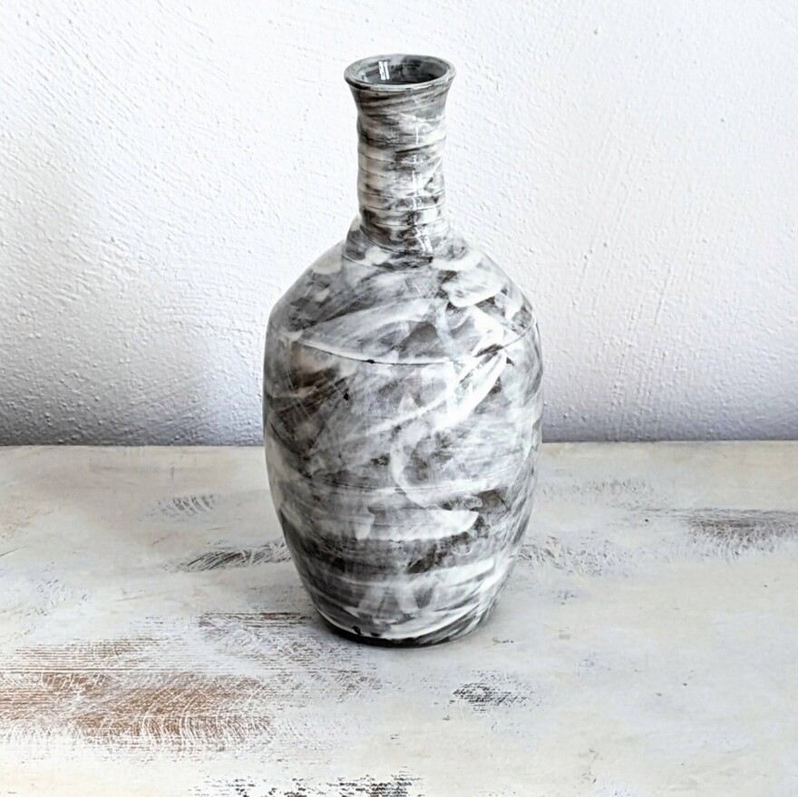 Vase White Brush ⋆ 59€