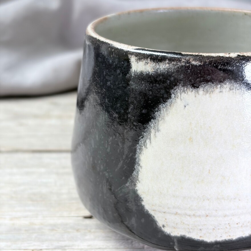 B&W Full Moon ⋆ 35€