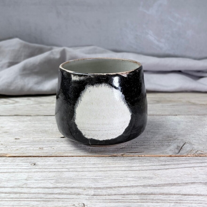 B&W Full Moon ⋆ 35€